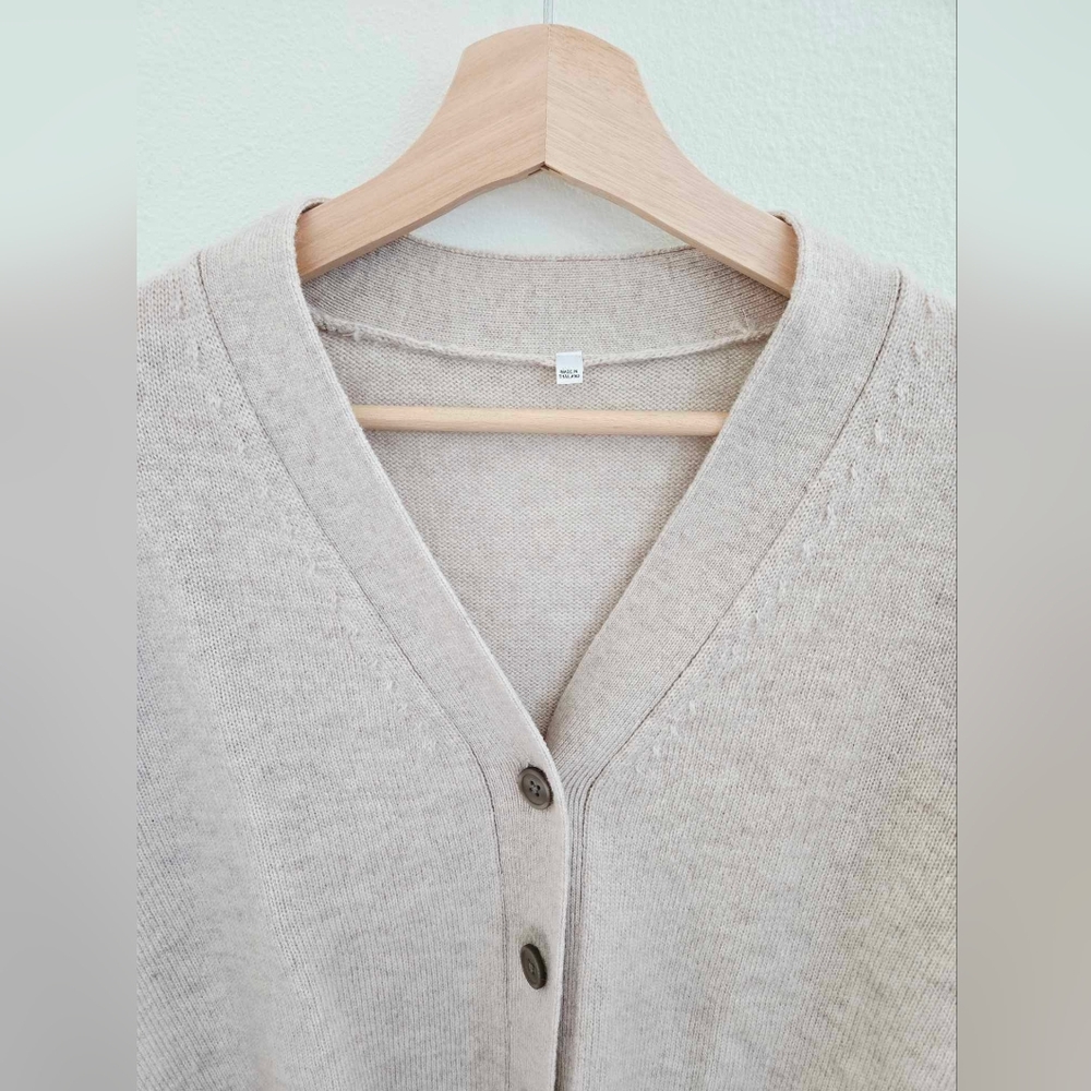 Wool Women’s Oat Cream Cardigan size XS - Picture 4 of 7